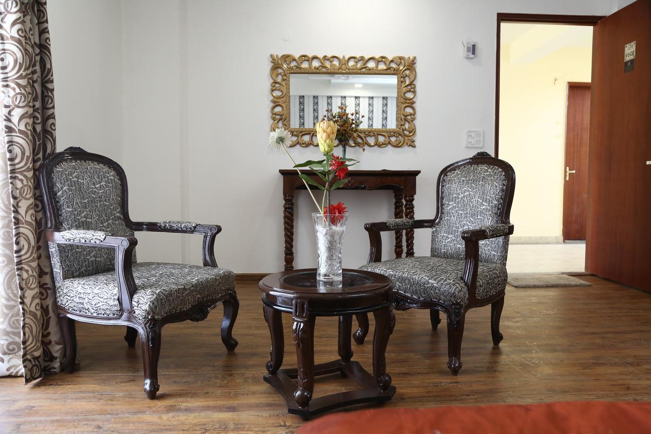 Vrindāvan Home-Like Infinity Resort מראה חיצוני תמונה